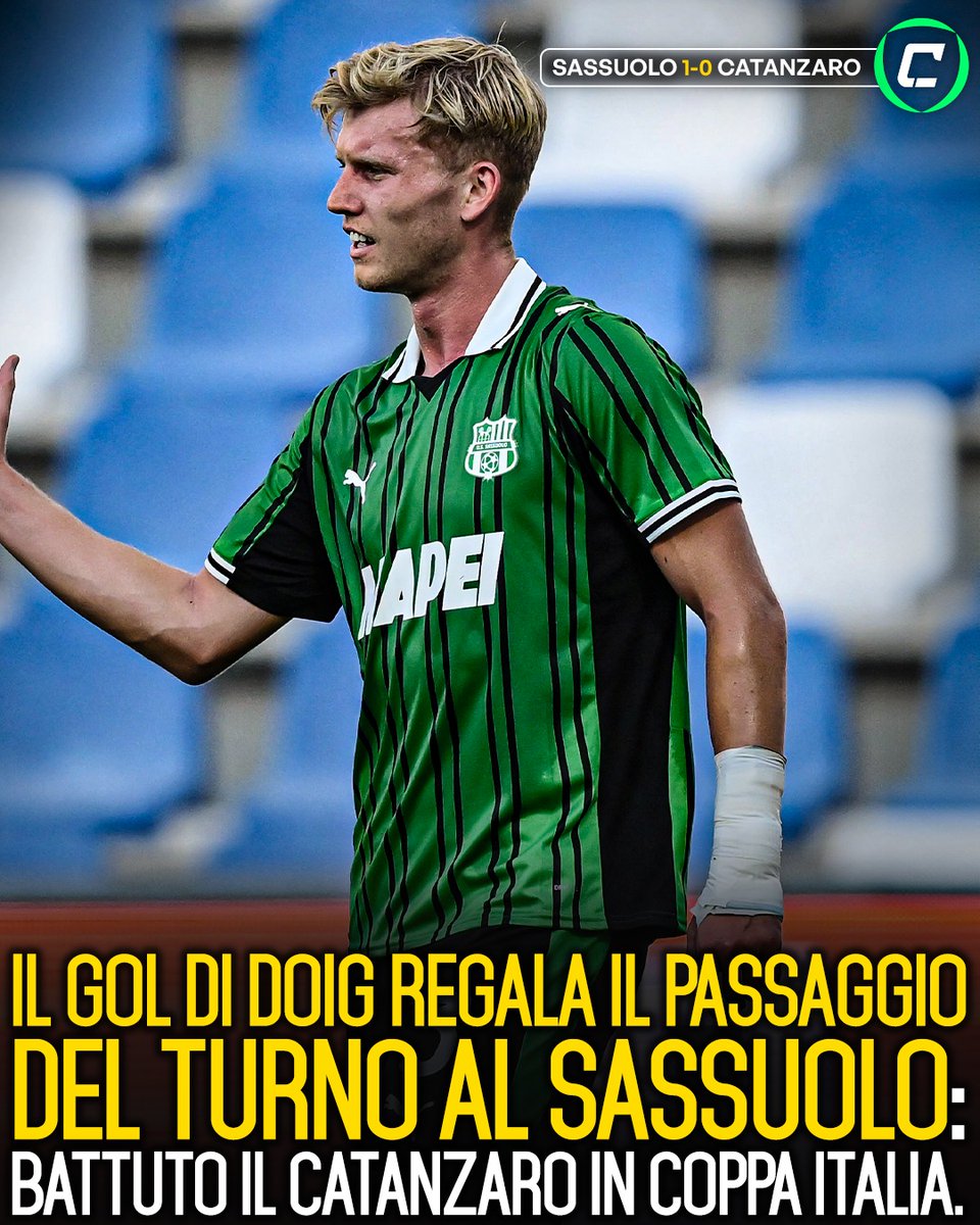CronacheTweet's tweet photo. Buona la prima per il #Sassuolo di Grosso: la stagione degli emiliani inizia con il raggiungimento degli ottavi di finale di #CoppaItalia, ottenuto grazie alla vittoria di misura contro il Catanzaro. Decisiva la rete al 32’ di Josh #Doig ⚽

Al prossimo turno sfideranno la vincente di Como-Südtirol 👀

#cronachedispogliatoio #como #sudtirol #coppaitalia
