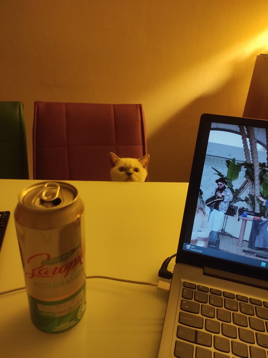 Zagorka keyfini bölmek için elinden geleni yapıyor