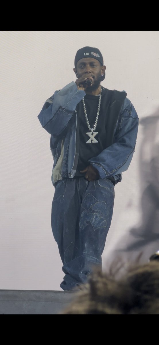 SugaSpixe tweet media