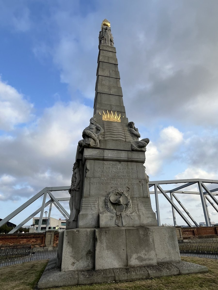 Beautiful sunny evening watching the Queen Anne depart from Liverpool Dock after its visit for #vjday2025