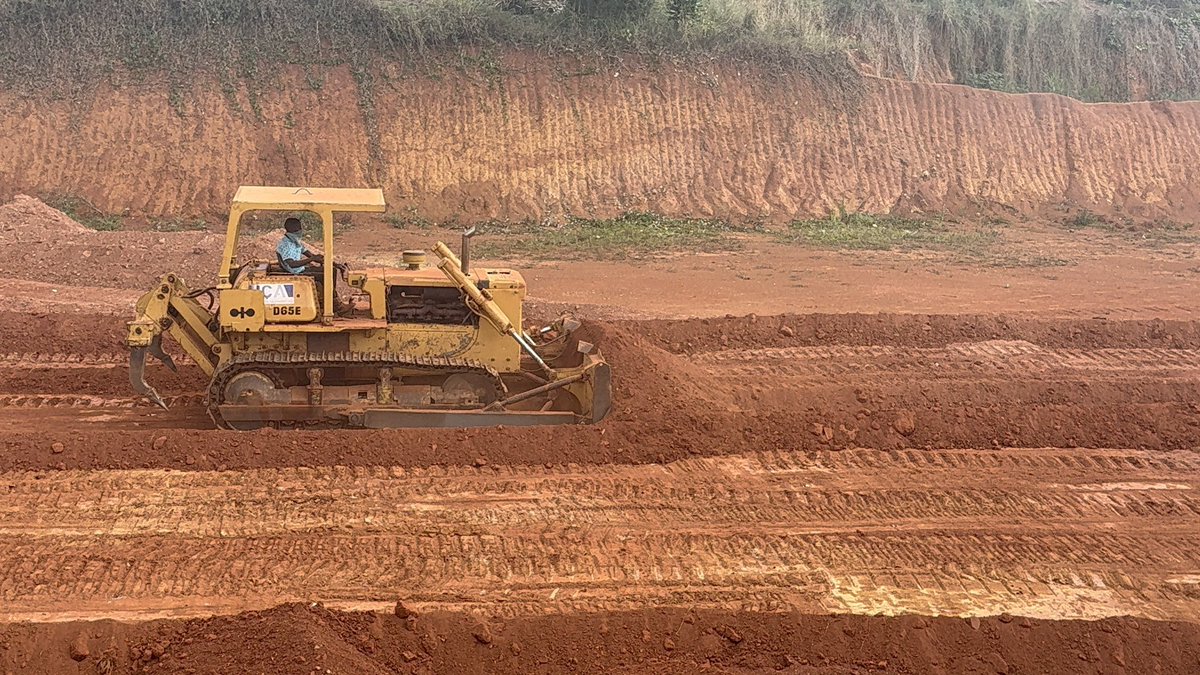 BrimsLlp's tweet photo. “This isn’t just moving soil.
It’s moving futures.”

From the first cut to the final skyline #brimsllp  is turning raw ground into tomorrow’s landmarks.

Who would you trust to build your foundation?

#Construction #AfricaRising #BuildingDreamsCreatingRealities https://t.co/AWC73MSdIF