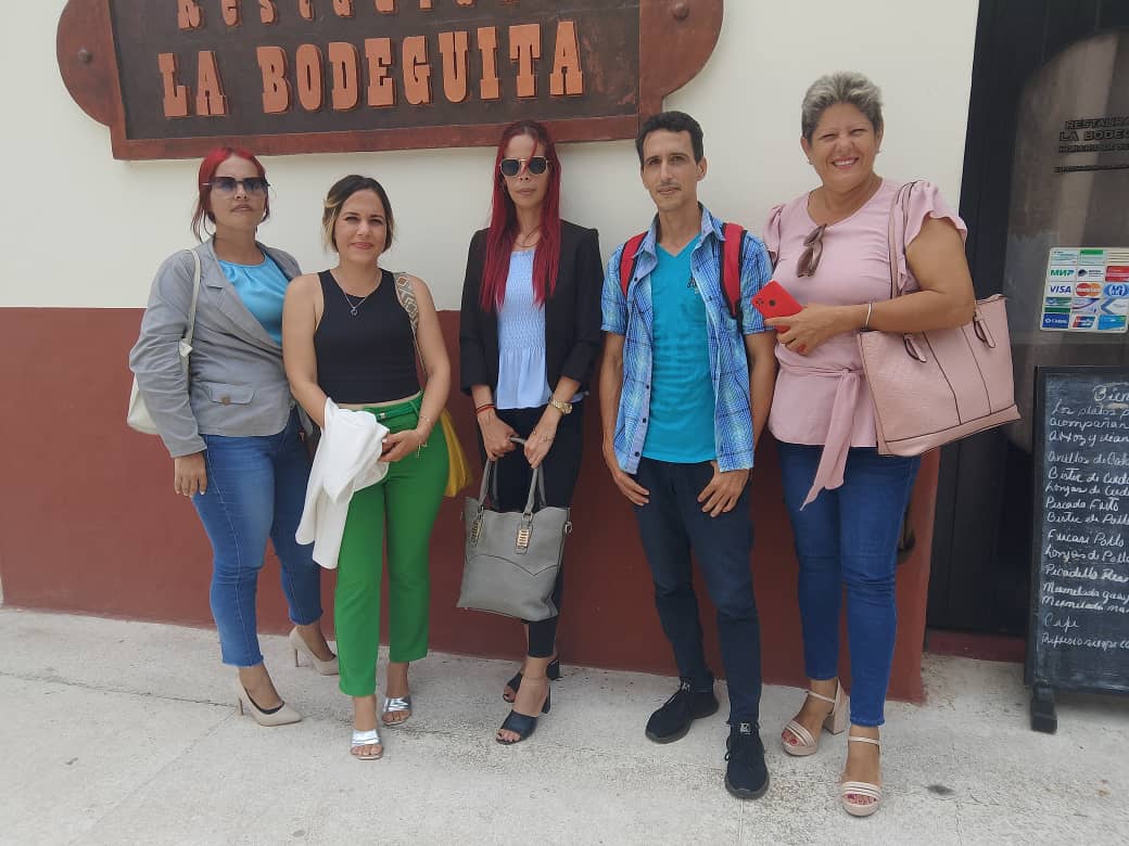 ONURE Las Tunas (@onureltu) on Twitter photo En la #ONURE, los jóvenes son prioridad. 📢 Con programas de capacitación, recreación y tareas concretas, fortalecemos su desarrollo. ¡Así lo confirman los miembros de la Red de Jóvenes de Las Tunas! #Juventud #Futuro  
#PorLasTunasLaVictoria En la #ONURE, los jóvenes son prioridad. 📢 Con programas de capacitación, recreación y tareas concretas, fortalecemos su desarrollo. ¡Así lo confirman los miembros de la Red de Jóvenes de Las Tunas! #Juventud #Futuro  
#PorLasTunasLaVictoria