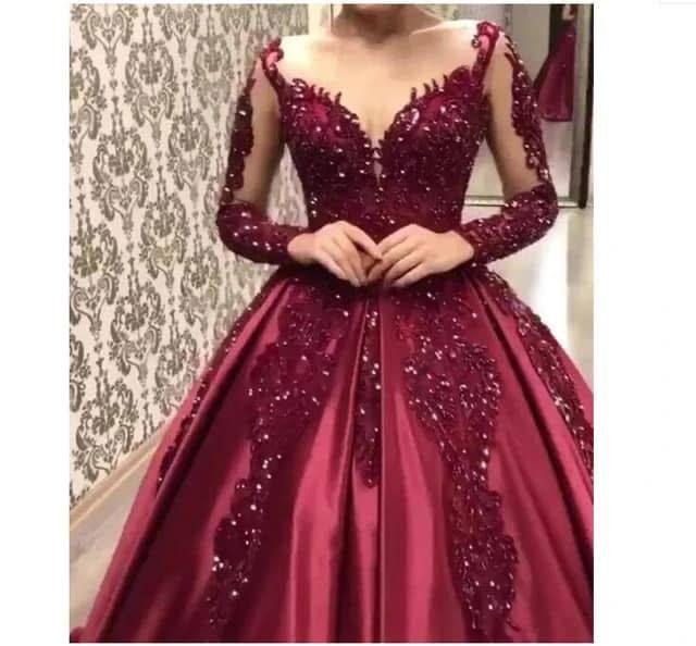 fdesigne98's tweet photo. #fashionstyle beautiful gown😍 https://t.co/eG4UlXC7ER