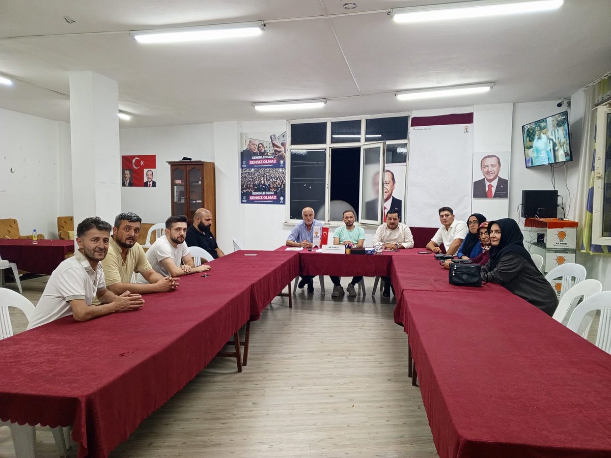 AK Parti Beyoğlu (@akbeyoglu) on Twitter photo 📍Her Mahallesiyle Beyoğlu
Piyalepaşa Mahalle Yönetim Kurulu Toplantımızı; Mahalle Teşkilat Başkanımız Mehmet Danışman riyasetinde, Bölge Koordinatörümüz <a href="/OsmanOk58/">Osman Ok 🇹🇷 Akparti Beyoğlu 🇹🇷</a> ve Sorumlu Yönetim Kurulu Üyemiz <a href="/bahribodur/">Bahri BODUR</a>’un katılımıyla gerçekleştirdik. Hayırlara vesile olsun.🤲 📍Her Mahallesiyle Beyoğlu
Piyalepaşa Mahalle Yönetim Kurulu Toplantımızı; Mahalle Teşkilat Başkanımız Mehmet Danışman riyasetinde, Bölge Koordinatörümüz <a href="/OsmanOk58/">Osman Ok 🇹🇷 Akparti Beyoğlu 🇹🇷</a> ve Sorumlu Yönetim Kurulu Üyemiz <a href="/bahribodur/">Bahri BODUR</a>’un katılımıyla gerçekleştirdik. Hayırlara vesile olsun.🤲