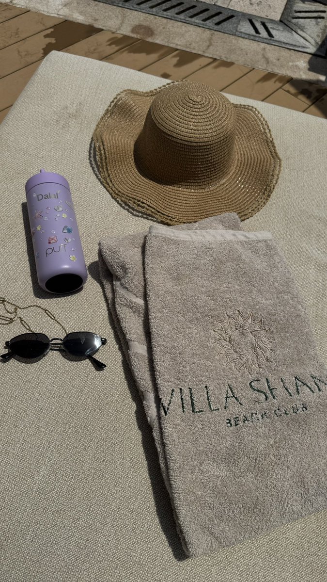 DMShammri's tweet photo. ☀️🌊🏖️🕶️ https://t.co/sGxh0793BO