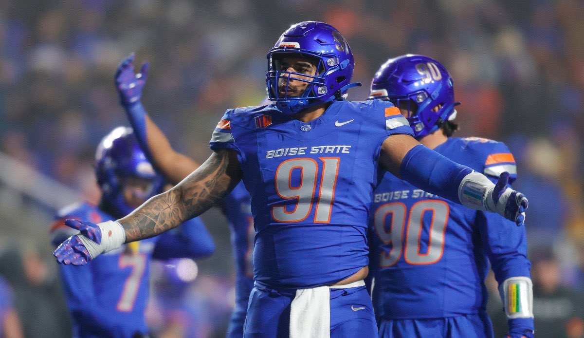 Darius wiley (@dariuswiley21) on Twitter photo Blessed to receive an offer from Boise state University! ๐๐ฝ <a href="/Coach_B_Jones_/">Brandon Jones</a> <a href="/BroncoSportsFB/">Boise State Football</a> Blessed to receive an offer from Boise state University! ๐๐ฝ <a href="/Coach_B_Jones_/">Brandon Jones</a> <a href="/BroncoSportsFB/">Boise State Football</a>