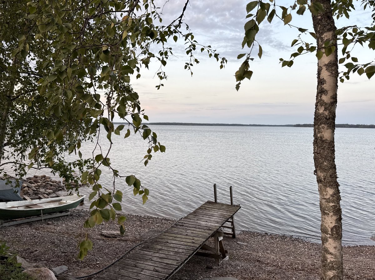 Last cabin trip of summer! Cozy :3