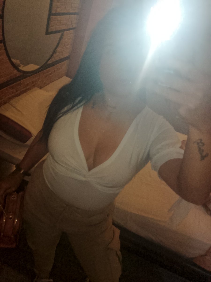 Ofrezco servicios de acompañante.

en las zonas de:
Plaza 🏙️
Rosal 🌸
Chacaíto
Paraíso 🌳. 

Mi trato es como el de una novia 💖, siempre con respeto, atención y cariño. Soy higiénica 🧼 

No dudes en contactarme 📲 para más información.
t.me/arantza_sct