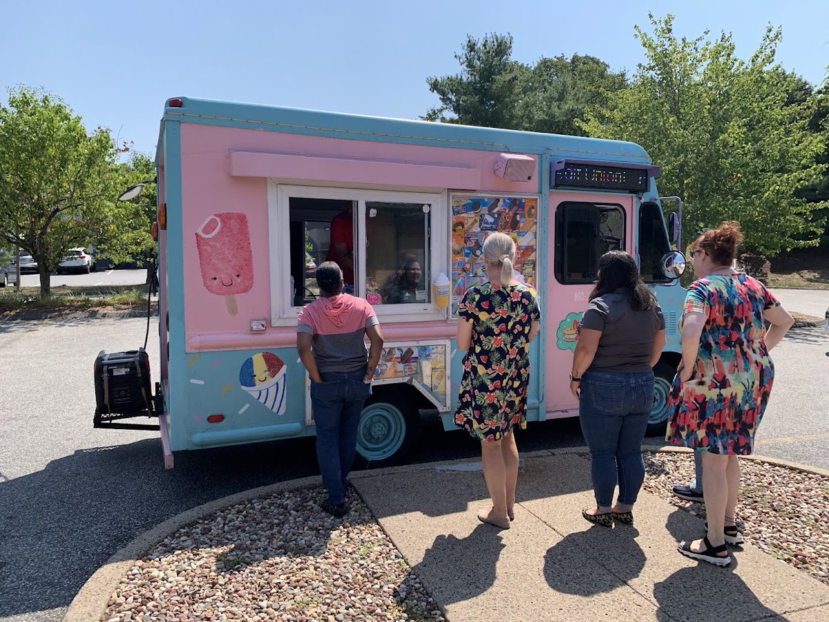 DutchPointCU's tweet image. From drumsticks to ice cream sandwiches, our corporate office took a delicious trip down memory lane today w/ a visit from the ice cream truck! Every bite was a tasty reminder that taking time to connect, laugh, and share a treat keeps our team on point.
#SweetTeam #DutchPointCU