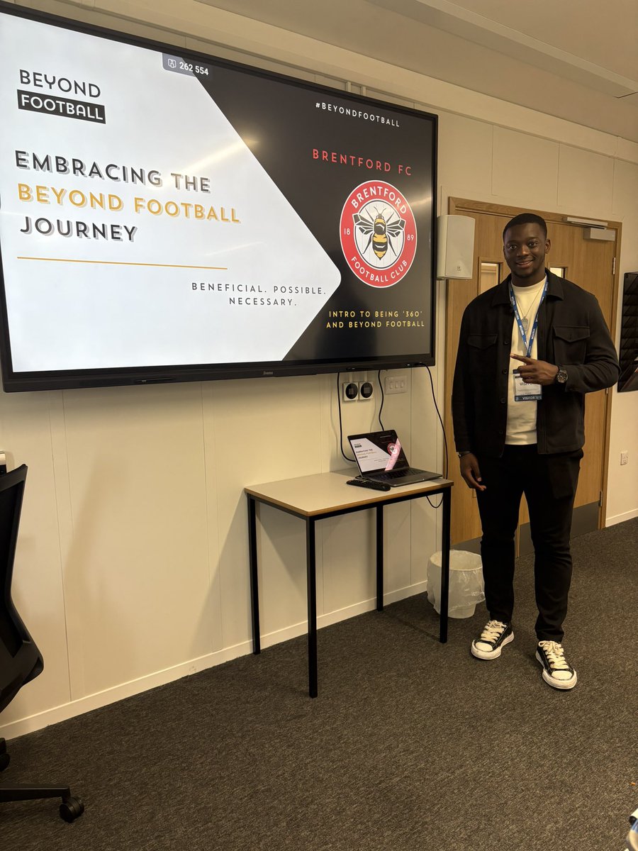 danieljinadu1's tweet image. Spent the day with Brentford FC’s U15 &amp;amp; U16s — not talking tactics, but building futures.

From LEGO vision challenges to “future headlines”, we explored how to win beyond the pitch.

Football is a chapter, not the whole book. 📖⚽ #BeyondFootball #PlayerDevelopment
