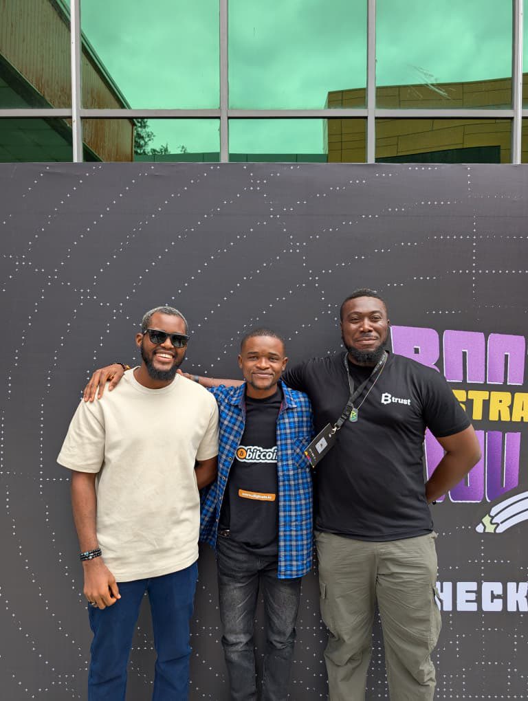 maaziEmeka tweet media