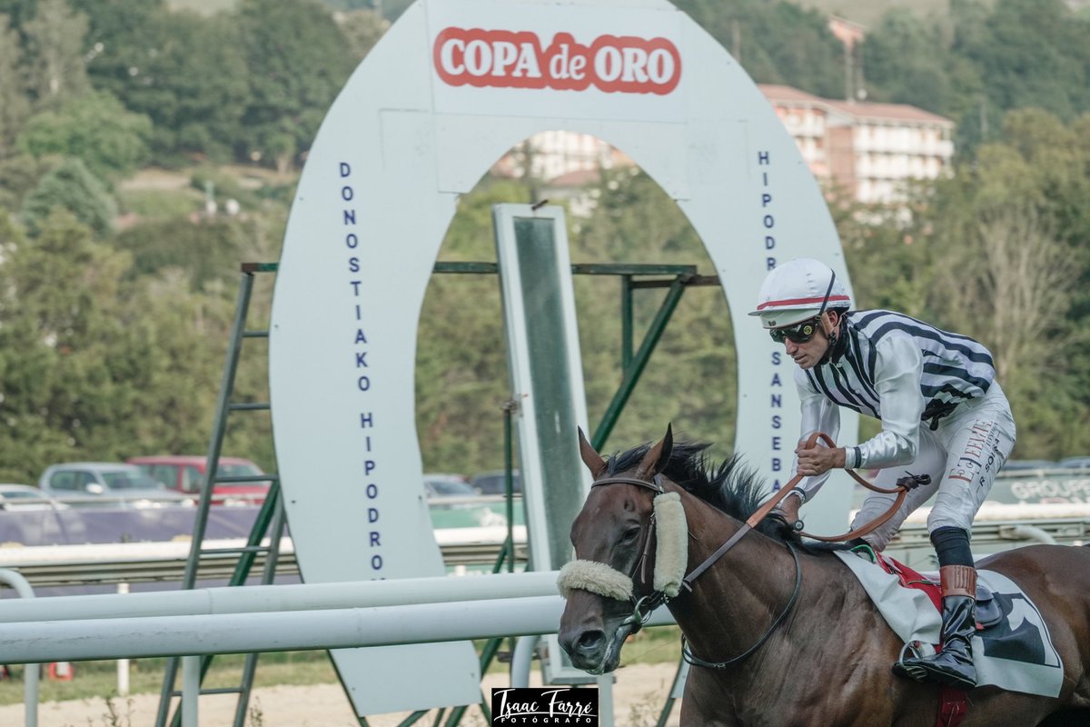 isaacfotografia's tweet photo. Cuarta  carrera Premio Restaurante Aratz Erretegia, caballo ganador Haya Taal , monta de @RicardoSousaFe , preparador J. López, propietario Caño Quebrado
@HipodromoSnSn @HipodromoMadrid @Tosgriju @AsoTurfGalop @isa_landa86 @ImanolArruti @ander_18 @black_type_mag @AgaloparTurf https://t.co/kxJz3qGACx