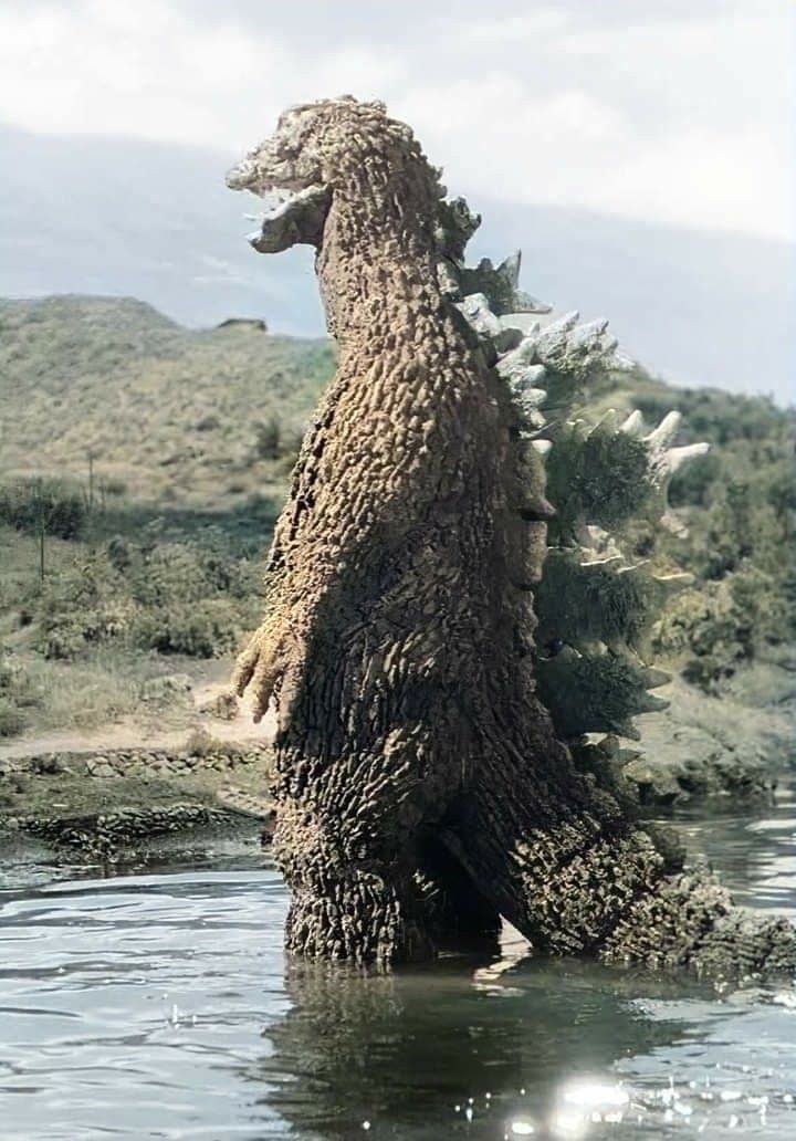 Mannn, can't see Shin Godzilla in 4K. Not playing anywhere close to me

Can't preorder any of the special edition 4K releases they are putting out. US only

Pain