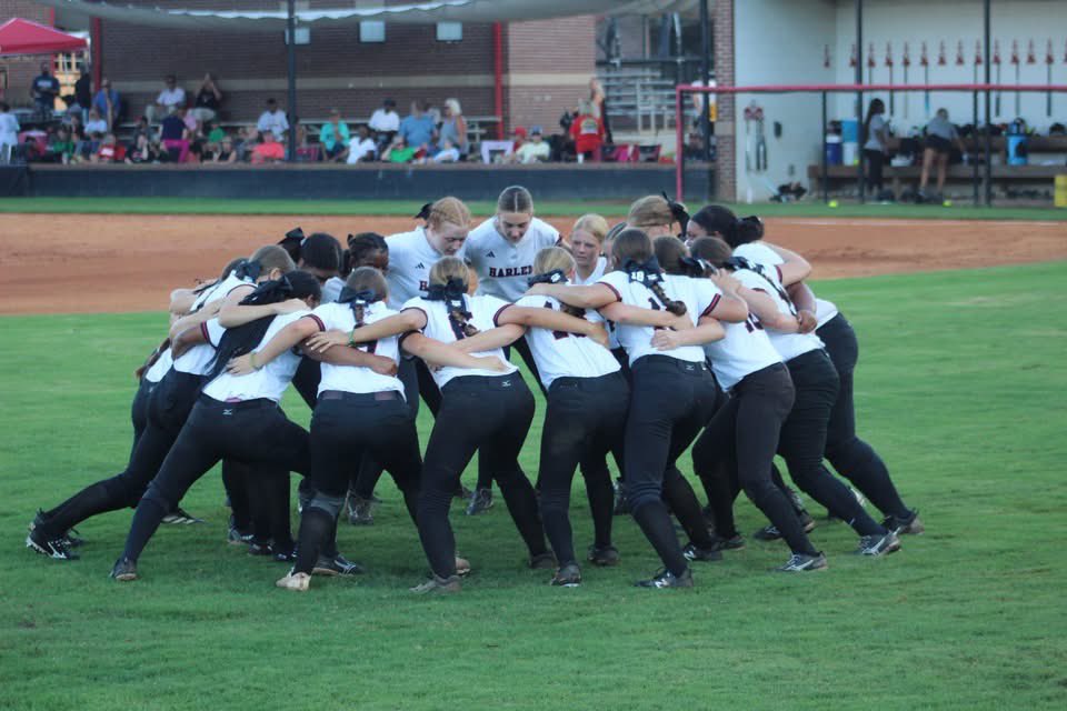 Harlem High Softball tweet media