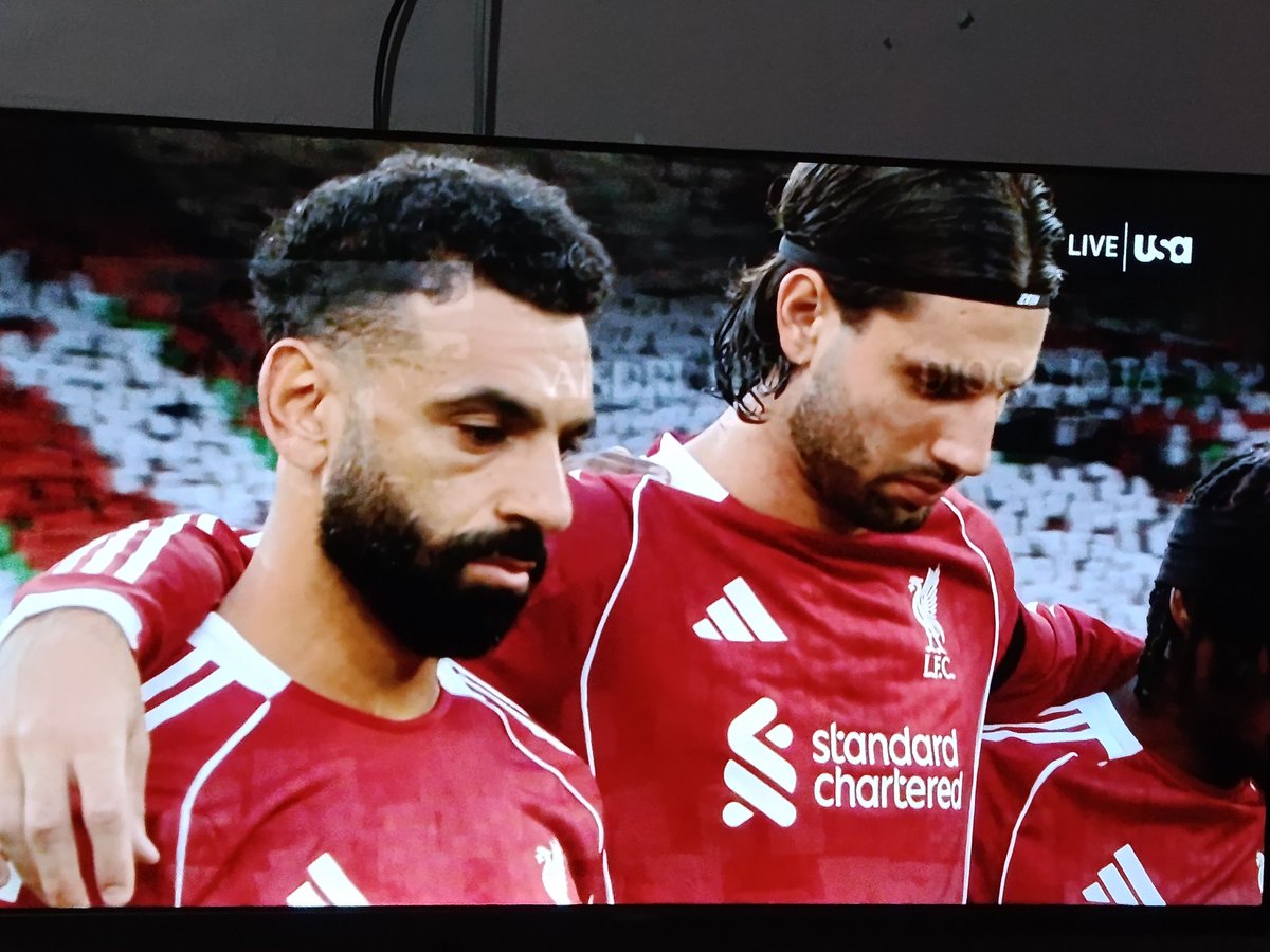 erasmuthee's tweet photo. #LIVBOU https://t.co/VV31fNq93f