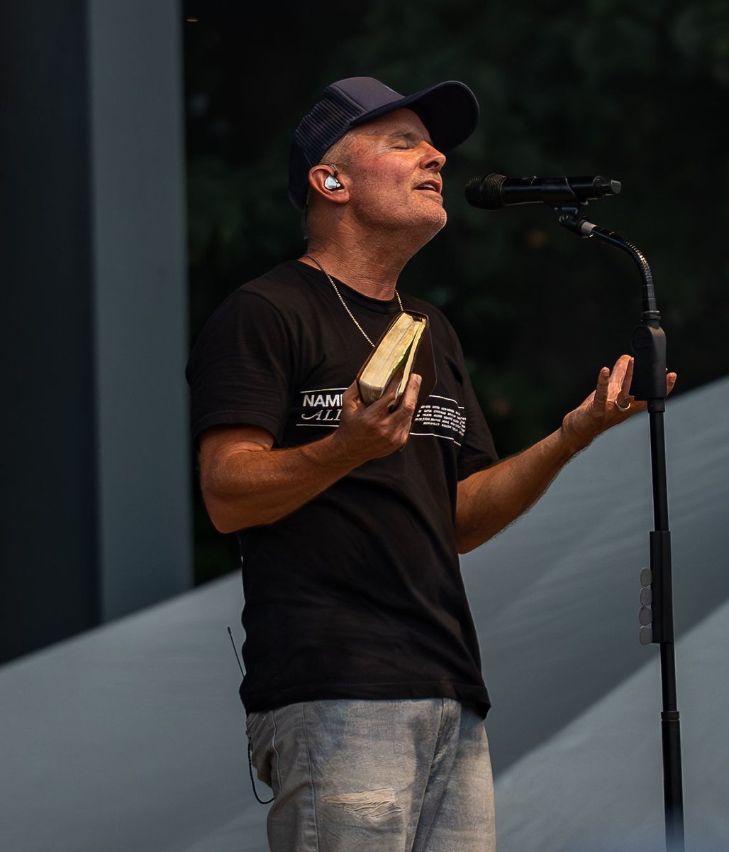 christomlin's tweet image. My new song "How Good It Is" is singing God's word back to Him. It is a celebration of the Goodness of God!

My new album, “THE KING IS STILL THE KING” releases 9/26. Pre-order at the link in my bio!!