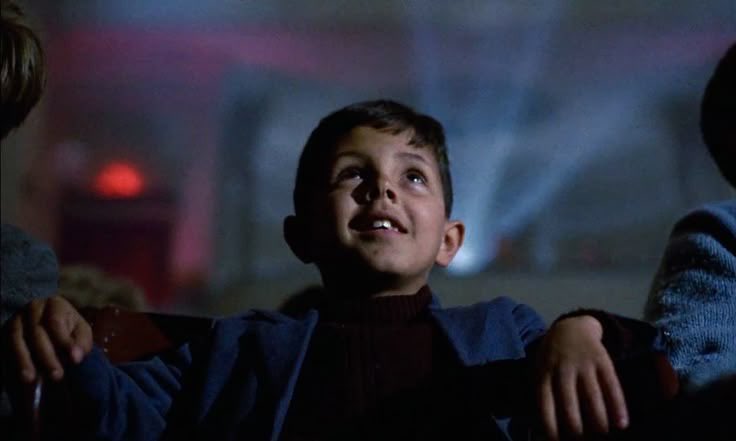 anaqeeee's tweet photo. te pongas como te pongas
la mejor película del mundo

ayer volví a verla en el cine de verano

que también es lo mejor del verano, el cine de verano https://t.co/6pIanFNPJn