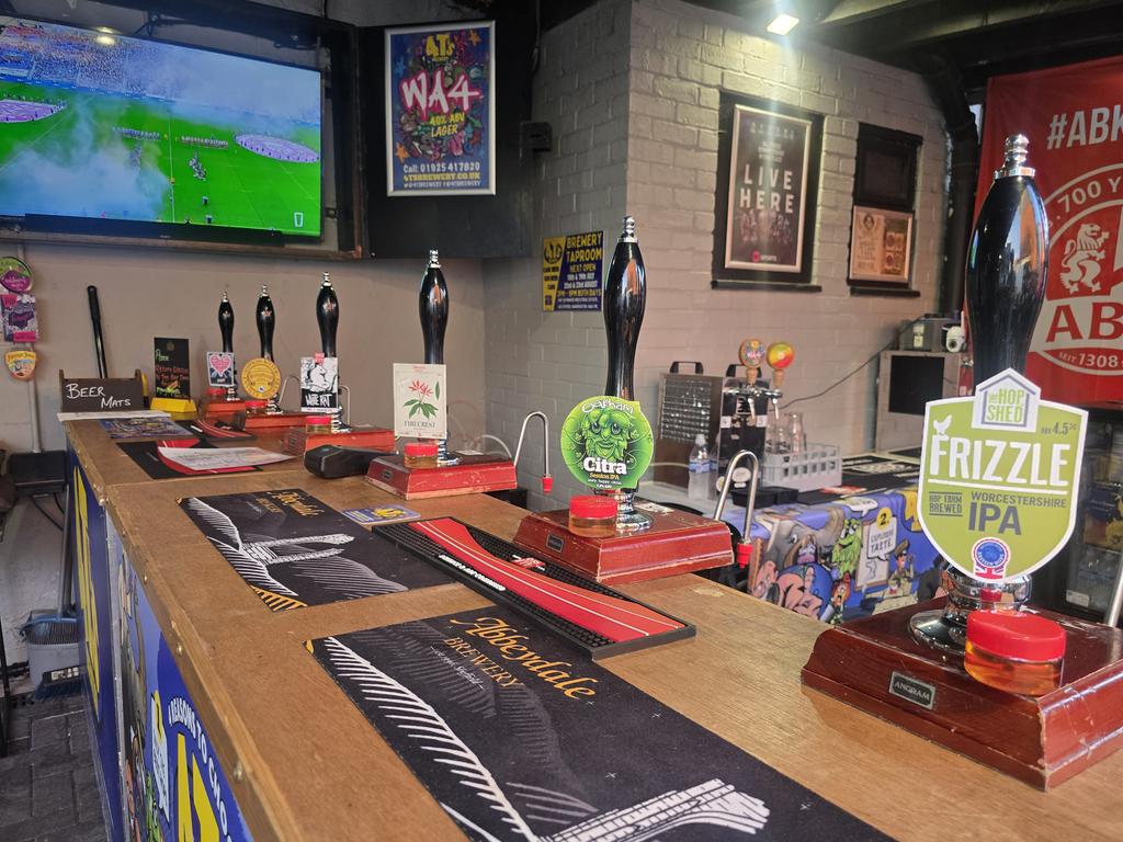 paulfromwire's tweet image. #beerfestival in the @Tavern25 #realale #realalefinder
