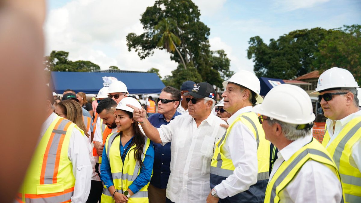 Hemos rescatado el proyecto del nuevo puerto multipropósito en Puerto Armuelles, que pondrá a Barú nuevamente en el mapa. Esto no es solo un puerto, es la voluntad de mi gobierno de atraer empleo, comercio y futuro para nuestra gente en Chiriquí y para todo Panamá.

Todos los