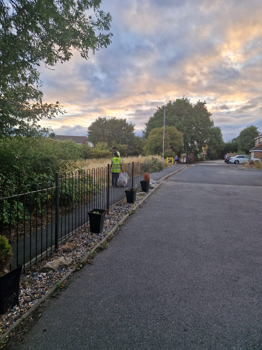 Litterwatch1's tweet photo. Yesterday, Mary Joy's nephew, Alfred, joined her on a litter pick. Today, they're back at it. We managed to get a photo of the amazing duo. Our #volunteers and their families mean so much to us. #Community #LitterPicking #sandwell #yewtree #westbromwich https://t.co/G9flF80oaI
