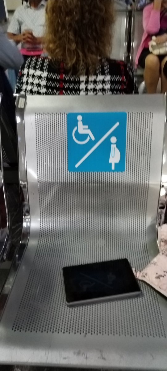 Pobre tableta, está quebrada...