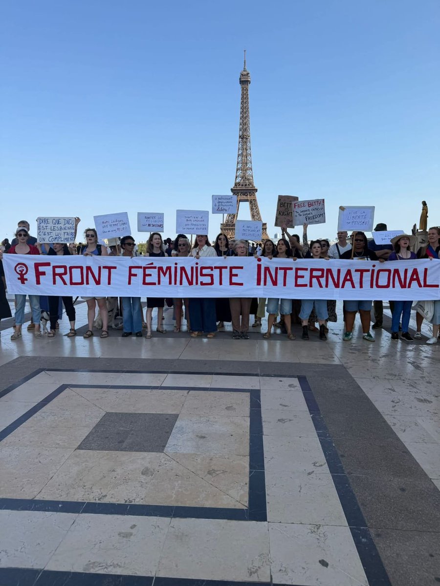 #FreeBetty
<a href="/capp_radfem_/">Collectif #CAPP</a> <a href="/AlianzaIMF/">AlianzaIMF</a> <a href="/FFeministe9492/">Front Féministe</a> <a href="/futurodetodas/">La Fuerza de las Mujeres es el Futuro de Todas</a>