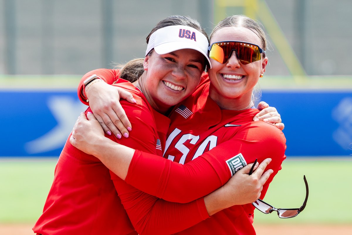 USASoftballWNT's tweet photo. 𝐎𝐍𝐓𝐎 𝐓𝐇𝐄 𝐍𝐄𝐗𝐓 ⏩️

#USWNT | #TWG2025 https://t.co/lNR6VHu6qZ