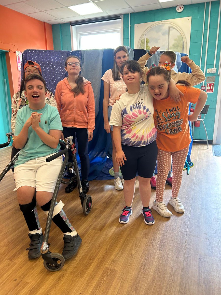 dramaclasses's tweet image. Head2Head Sensory Theatre is launching A Sense of Fun — a brand-new inclusive Drama, Dance &amp;amp; Musical Theatre group for children (7–13) and young adults (14+) with SEND 💃🏻🎤🎭

Find out more: dramaclasses.biz/news/2025/08/1…

#InclusiveTheatre #SENDsupport #DisabilityArts #InclusiveDrama