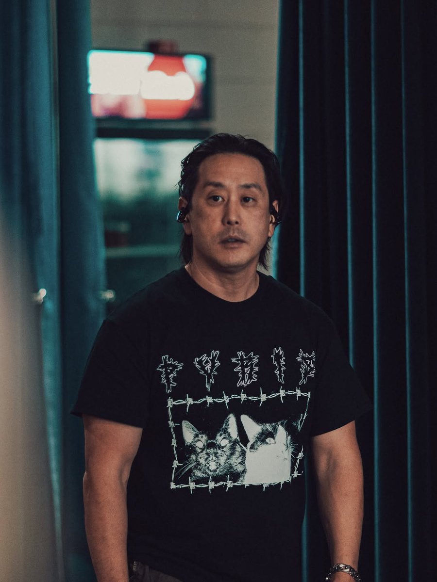 PVRIS_updates's tweet photo. 📸 | Joe Hahn from Linkin Park wearing a PVRIS t-shirt!

Joe Hahn via Instagram https://t.co/5PFrDeGKIv