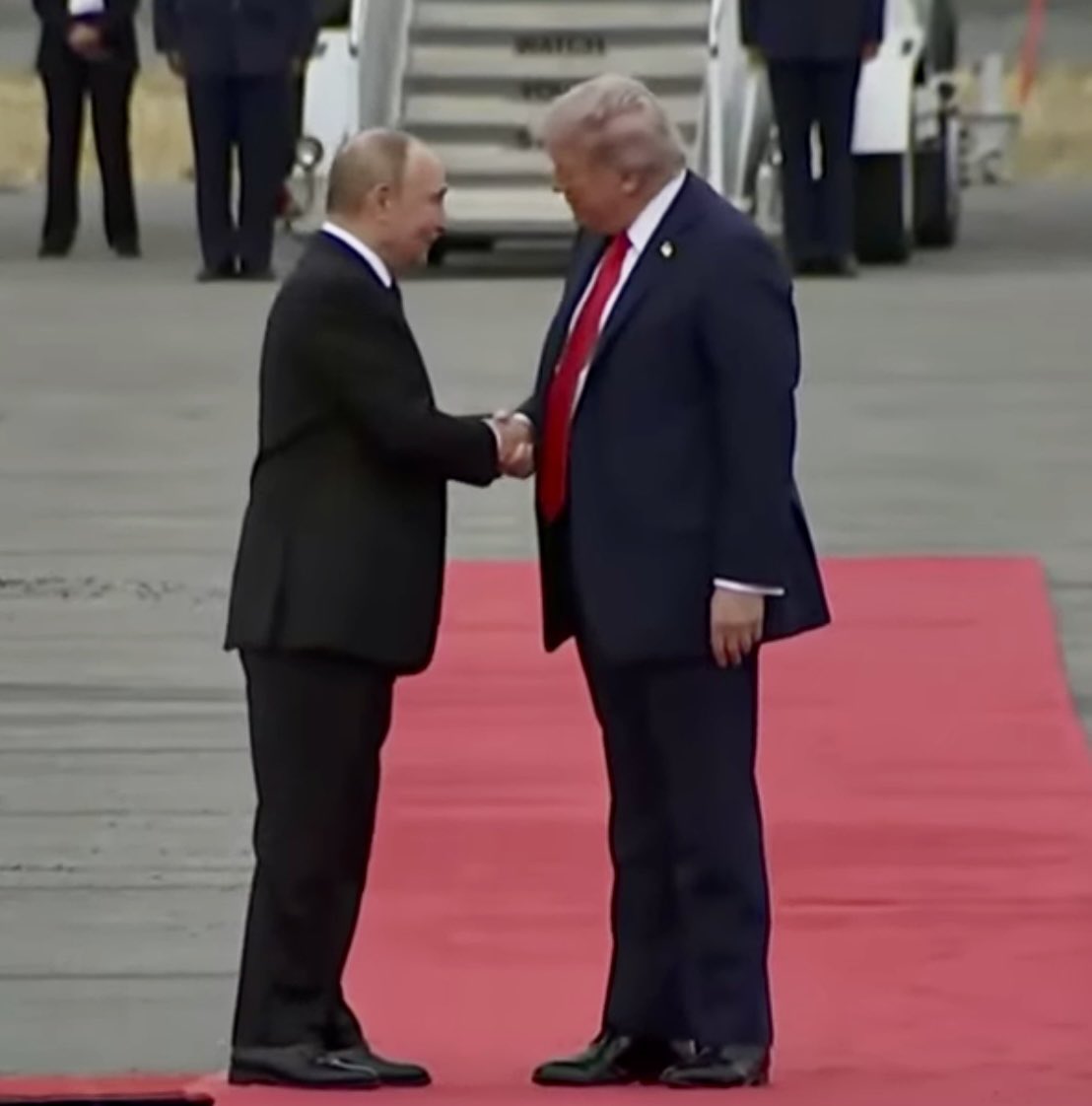 Hoffen wir, dass dieses Treffen zum Frieden führt.
#Trump #Putin #NoMoreWar