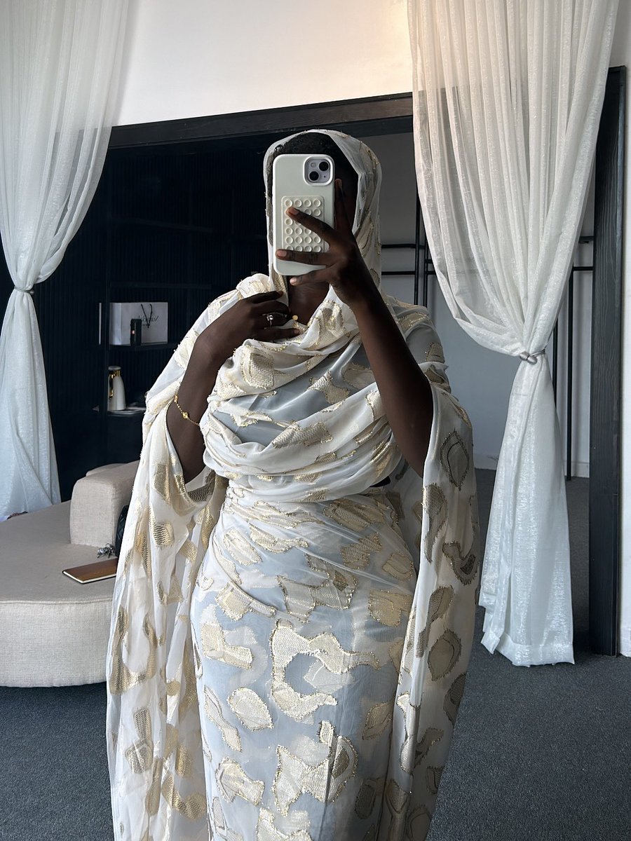 NuraBahar's tweet photo. Blooming 🤍🧚🏾‍♀️ https://t.co/n4Lq3kwcP4