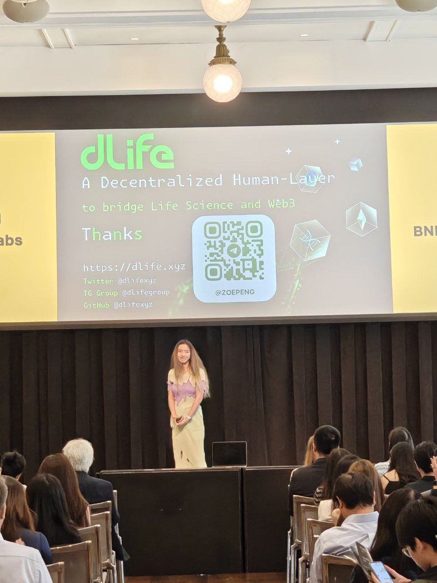 dlifexyz's tweet image. dLife is on the stage

#MVB10 #InsideMVB