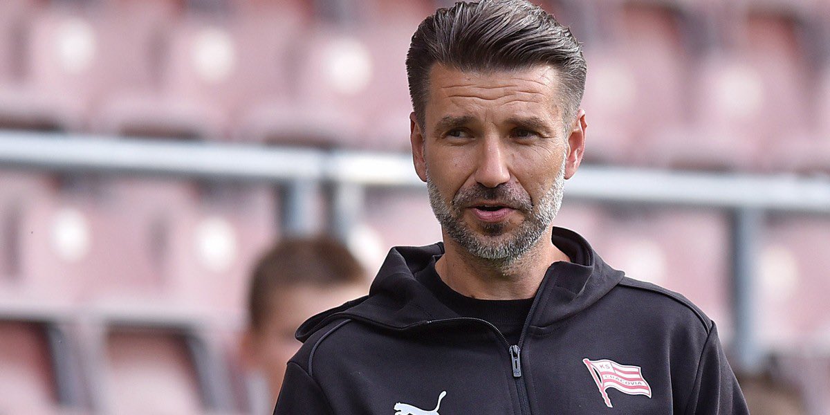 Co Lisowski robi na ławce cracowi🤔