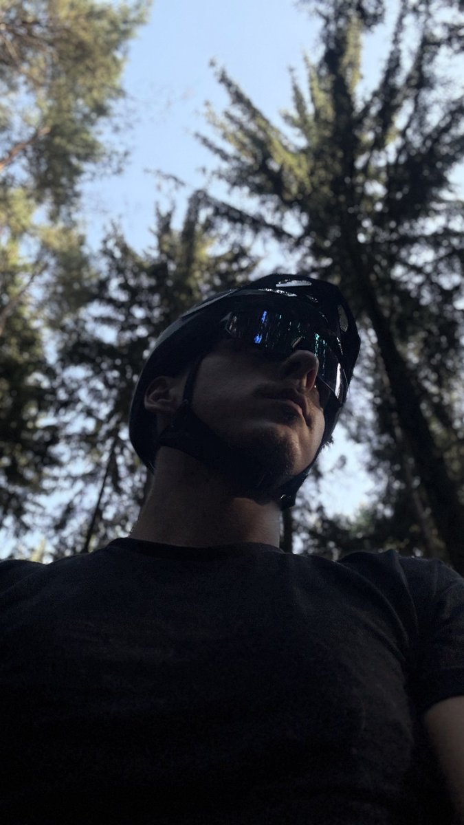 x_vers_x_backup's tweet photo. Let‘s ride and fuck🥵 https://t.co/de8BmJoJfr