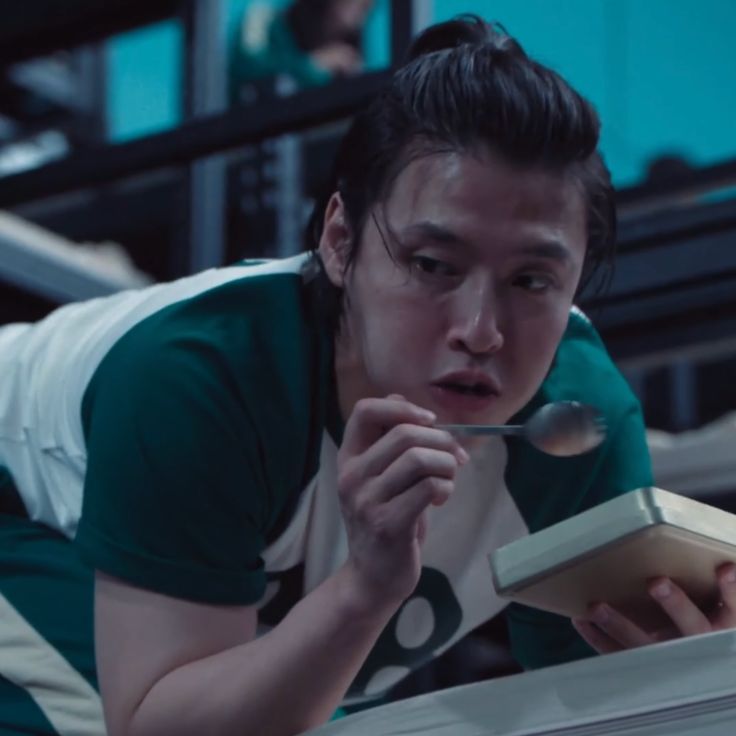 Moochimoth2003๐ tweet media