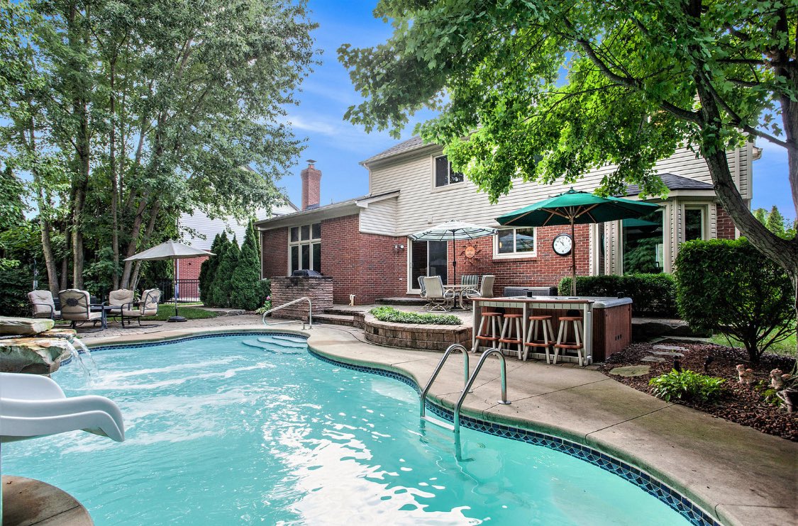 REALTOR StacyMiletti tweet media