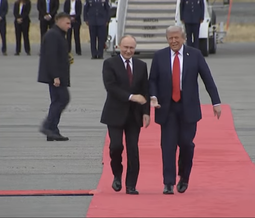 I know a bag handoff when I see one.