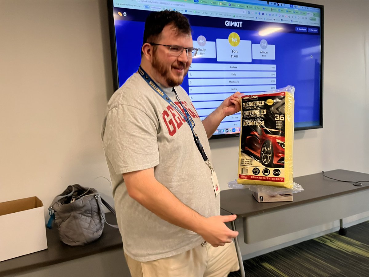 A big thank you to the amazing staff at Steele &amp; Nord for joining me for two PD sessions today! We covered a tech update, built digital sub plans, &amp; wrapped it up with a spirited Gimkit showdown to show off their skills. 🎯💻