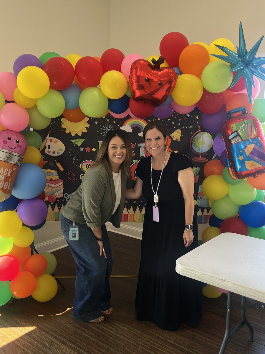 mercer_schools's tweet image. 📚✨ We had a blast at the Starting Points Back-to-School Bash at the Preservati Center! Loved connecting with students &amp;amp; families while sharing books and resources to kick off a year of learning &amp;amp; fun! #MercerCountySchools #BackToSchool #StartingPoints #LoveOfReading