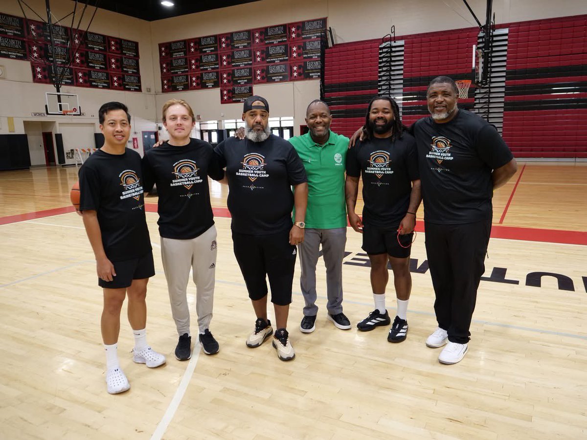 MayorBollwage's tweet photo. I commend our Recreation Department and the Elizabeth High School Boys Basketball coaching staff for hosting a week-long basketball camp for children ages 7–14 at the Dunn Sports Center. https://t.co/sBat1a5Ozx