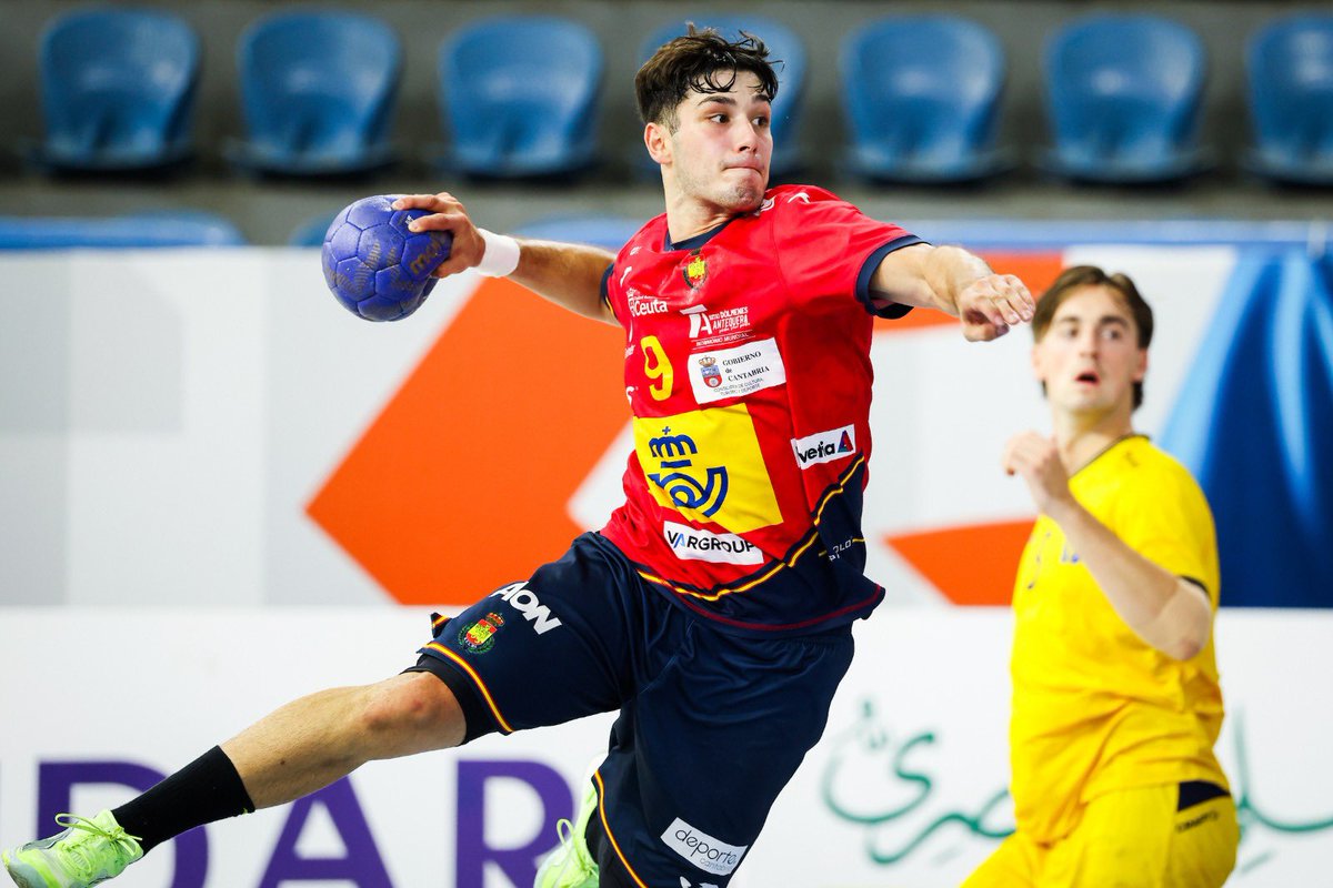 ‼️ Ya tenemos rival para la gran final de domingo!

🇩🇪 La selección de Alemania es el segundo duelista tras imponerse a Dinamarca 32-30.

👉La final se podrá seguir a las 18.30h por <a href="/teledeporte/">Teledeporte</a> y RTVE Play

📸 Anze Malovrh / kolektiff

#️⃣ #Balonmano