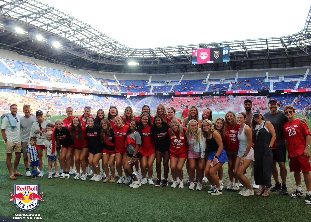 RUFieldHockey's tweet photo. Thank you to the @NewYorkRedBulls for hosting the #RUFH squad for a match this week! https://t.co/Bw1Ys3eKQ7