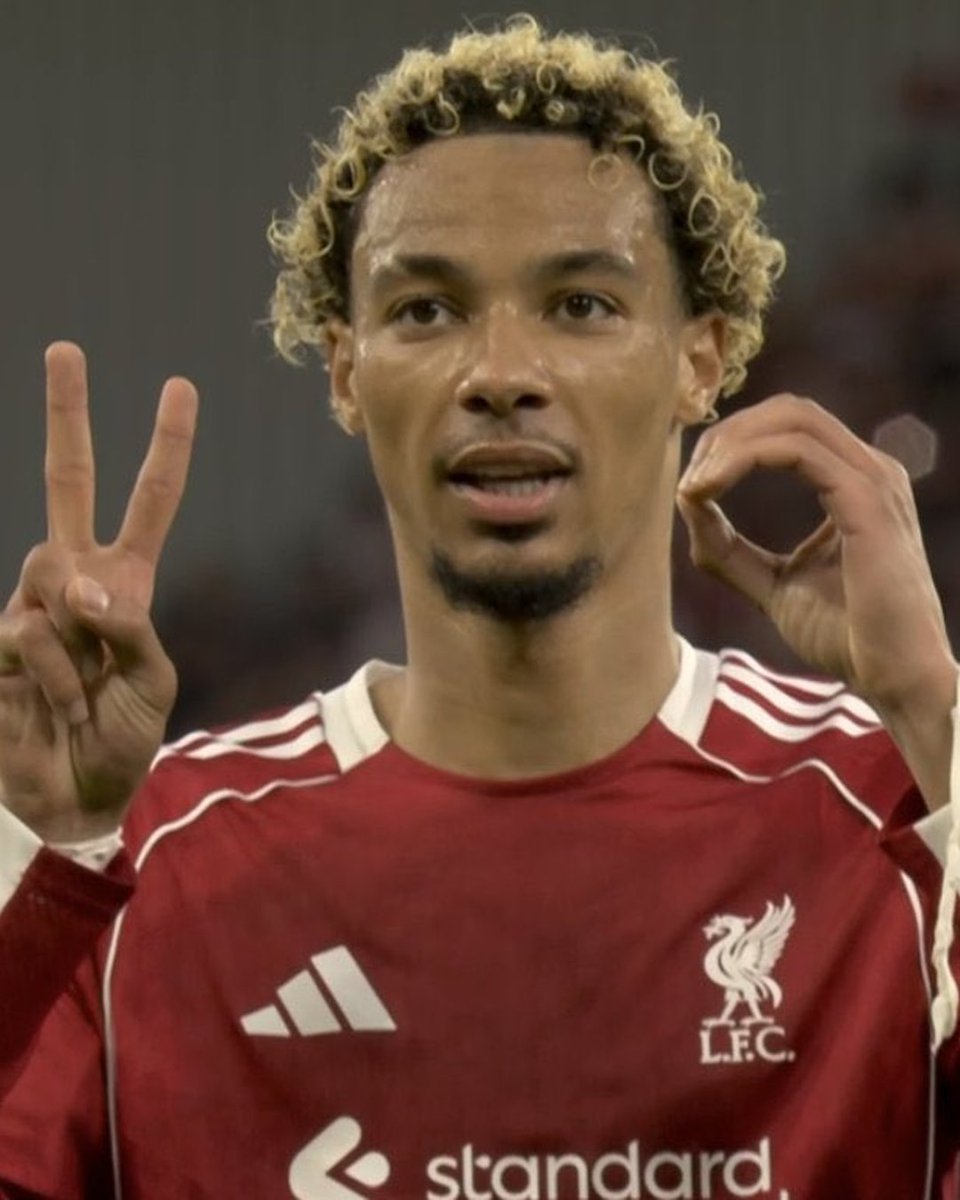 Ekitike dedicates his goal to Diogo Jota ❤️