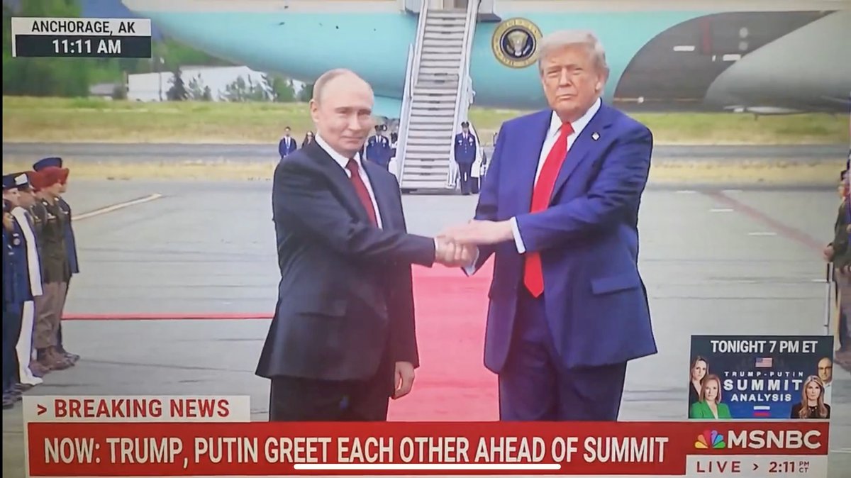 THERE IT IS … 

THE BENEDICT ARNOLD IMAGE:

Trump gives a murderous KGB dictator our highest honors, red carpet treatment and welcomes Putin and Russia’s illegal billions  in from the cold. 

He will betray Ukraine &amp; America for a percentage.