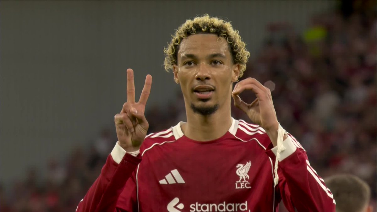 premierleague's tweet photo. Hugo Ekitike puts Liverpool in front with his first Premier League goal!

He collects Alexis Mac Allister's pass and coolly finishes past Djordje Petrovic

And dedicates his celebration to Diogo Jota ❤️ https://t.co/beuRWIshp0