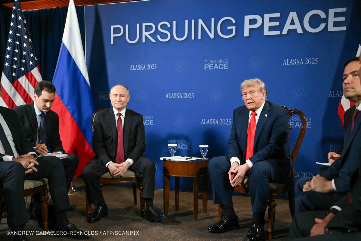 Aļaskā, Elmendorfas Gaisa spēku bāzē, sākusies ASV prezidenta Donalda Trampa un Krievijas diktatora Vladimira Putina tikšanās. Pēc sarunām plānota preses konference.