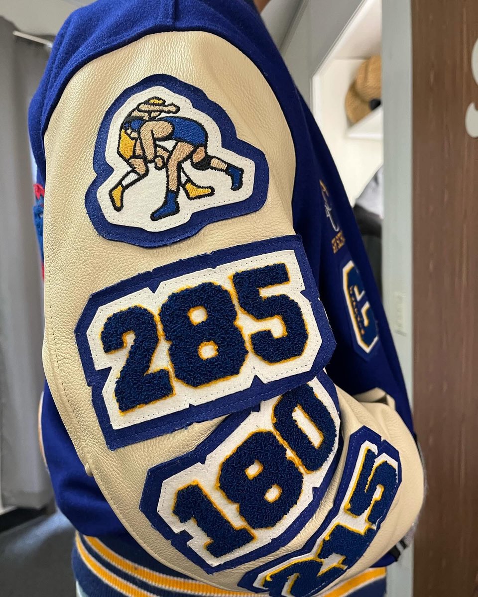 WeGotEmUpland's tweet photo. Every patch tells a story.
Every thread carries a memory.
This jacket? It’s the scrapbook of your hustle and your story of leaving everything on the mat for @Athletics_Lmhs 👊🏻🔥🔥
Congrats on your awesome jacket Matthew, wear it proudly! https://t.co/YtyRr9KhnS