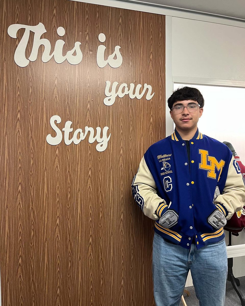 WeGotEmUpland's tweet photo. Every patch tells a story.
Every thread carries a memory.
This jacket? It’s the scrapbook of your hustle and your story of leaving everything on the mat for @Athletics_Lmhs 👊🏻🔥🔥
Congrats on your awesome jacket Matthew, wear it proudly! https://t.co/YtyRr9KhnS