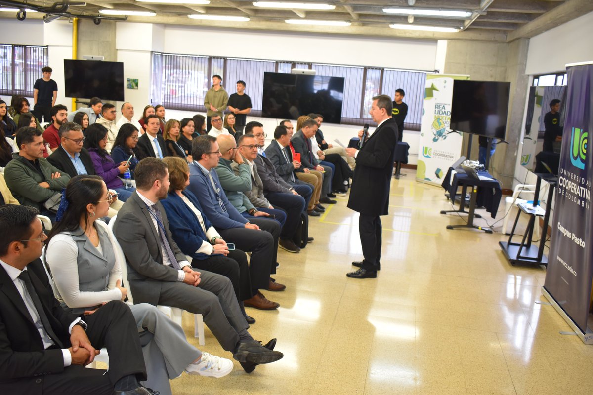 UCooperativaPas's tweet photo. Inauguramos el primer Laboratorio de Realidad Mixta en Nariño. Este proyecto, desarrollado con la asesoría de la Universidad de Stanford, fusiona tecnologías de punta con experiencias de aprendizaje inmersivas y altamente interactivas. https://t.co/YAdpJ3e8pD