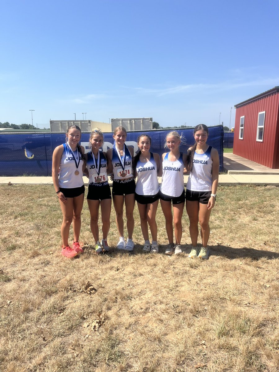 JoshuaOwlXC's tweet photo. The first meet is in the books and your Lady Owls left it all out on the course! Three of our girls finished top ten. Lyndie 1st, Rhyan 3rd and Elexie 10th. Great work all around! https://t.co/HI5xZVE71j